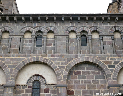 Arquer&iacute;as murales laterales del exterior