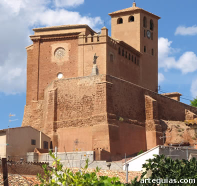 Iglesia fortaleza de Cervera de la Ca&ntilde;anada