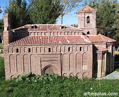 Maqueta de la iglesia de Fresno el Viejo en el Parque del Mud&eacute;jar de Olmedo