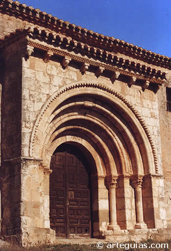 Puerta de la iglesia de Osona, Soria