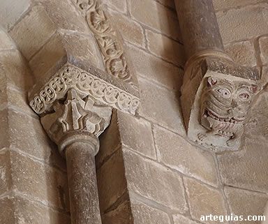 Detalle de ventanal y m&eacute;nsula