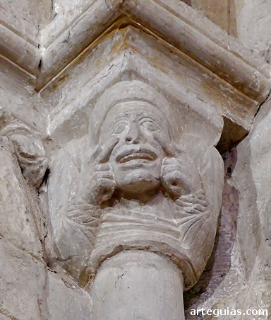 Tuesta: capitel interior