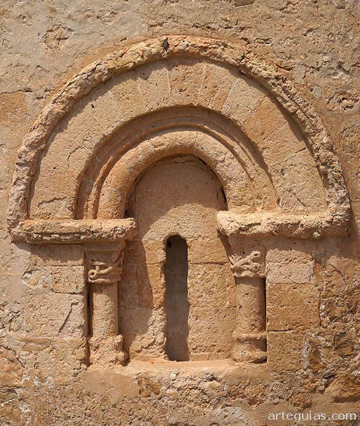 Ventanal del ábside