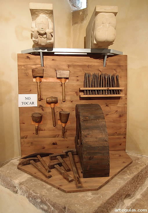 Centro de Interpretaci&oacute;n del Rom&aacute;nico de Villacantid: instrumentos de canter&iacute;a medieval
