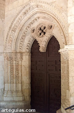 Puerta de Santa Mar&iacute;a de la Pe&ntilde;a de Brihuega