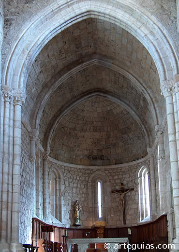 Interior del &aacute;bside central de San Felipe