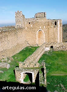 Detalle del Castillo de San Mart&iacute;n de Montalb&aacute;n. Toledo