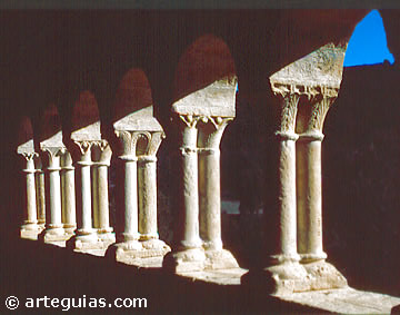 P&oacute;rtico rom&aacute;nico de la Ermita de Santa Catalina de Hinojosa