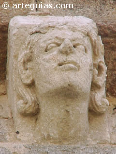 Canecillo de la iglesia de Santa Elena de Ledesma, Salamanca