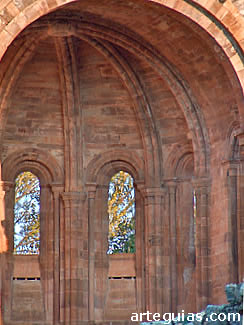 Cerca de Benavente se encuentra el formidable Monasterio de Moreruela