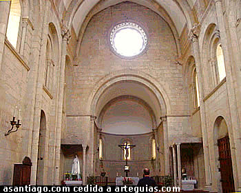 Interior de la iglesia de San Juan de Portomar&iacute;n. Lugo