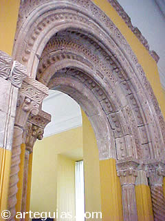Portada dela iglesia de Arlanza en elMuseo Arqueol&oacute;gico Nacional de Madrid