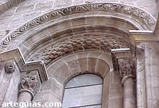 Ventanal rom&aacute;nico dela Seo