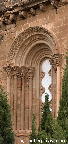 Ventala del transepto