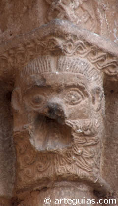 Capitel absidal de Sa Miguel de Almaz&aacute;n