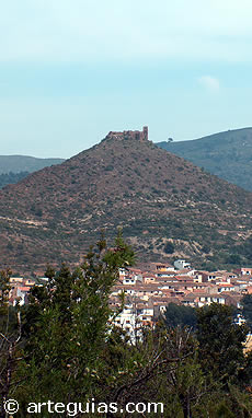 Frecuentemente, los castillos de Castell&oacute;n se alzan en lugares inexpugnables. Vall de Almonacid