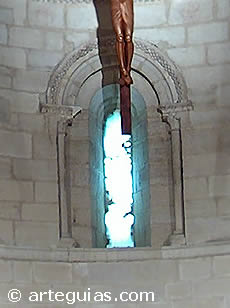 Ventanal rom&aacute;nico. San Bartolom&eacute; de Logro&ntilde;o
