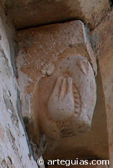 Capitel del &aacute;bside del Santuario de Nuestra Se&ntilde;ora de Ayala