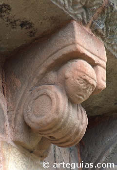 canecillo de la iglesia de San Esteban de aramil (Siero, Asturias)