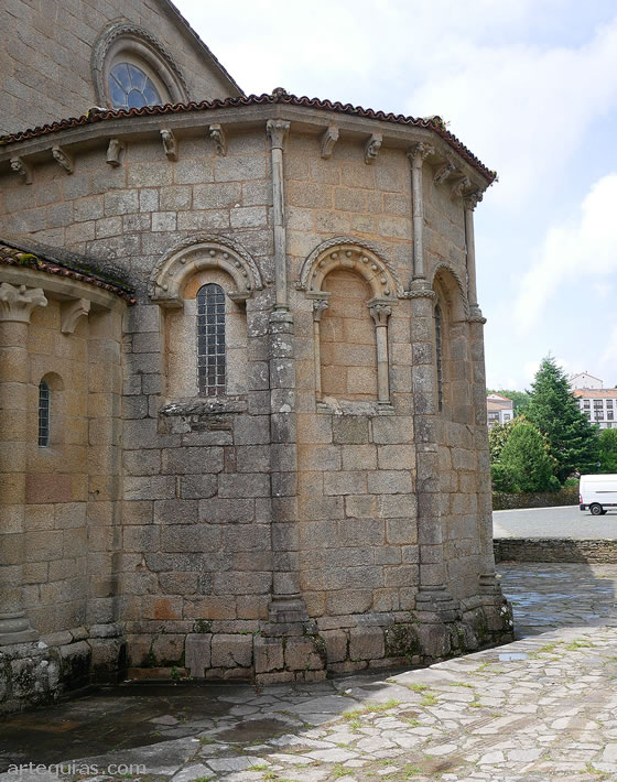 Cabecera rom&aacute;nica de la Colegiata de Santa Mar&iacute;a de Sar