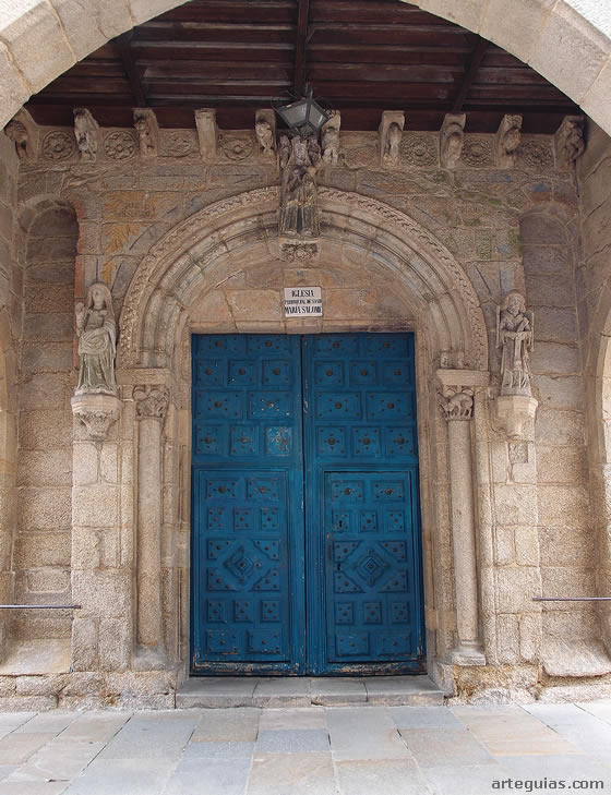 Puerta rom&aacute;nica de Santa Mar&iacute;a Salom&eacute;