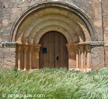 Portada de la Ermita