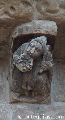 Posible peregrino esculpido en la cabecera de la catedral de Santo Domingo de la Calzada