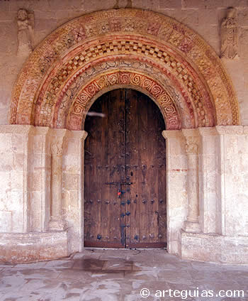 Portada de la Ermita de la Virgen de las Vegas