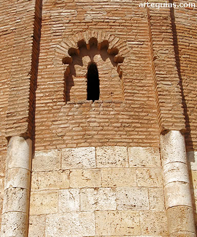 Transformaci&oacute;n de la f&aacute;brica de sillares de piedra en ladrillo