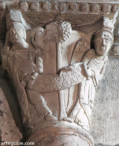 Inscripci&oacute;n: "AVE MARIA, GRACIA PLE(NA)"