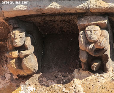 Bolmir: Canecillos er&oacute;ticos