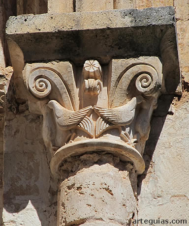 Capitel de la iglesia