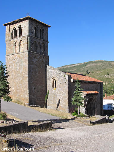 Campanario de la colegiata