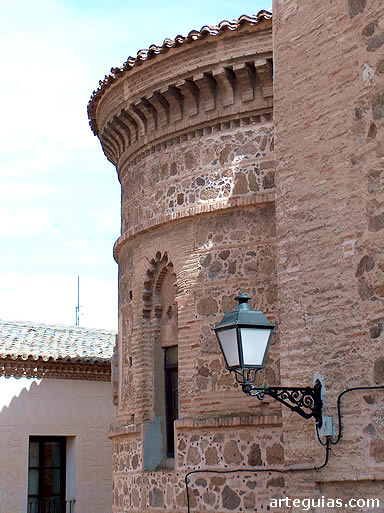 &Aacute;bside de la iglesia perteneciente al Convento de Santa &Uacute;rsula