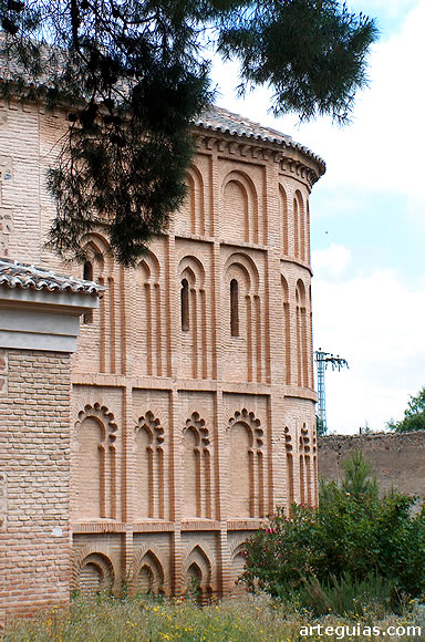 Cristo de la Vega: espectacular cabecera mud&eacute;jar