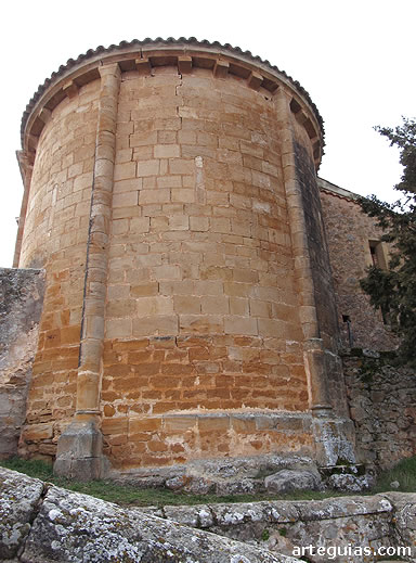 &Aacute;bside de la iglesia rom&aacute;nica de Valdege&ntilde;a