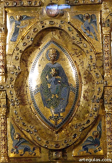 retablo de bronce y esmaltes. Aralar (Navarra)