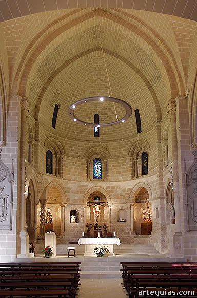 Espectacular y precioso &aacute;bside interior de San Pedro de la R&uacute;a