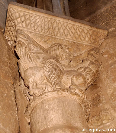 Vega de Bur: capitel rom&aacute;nico