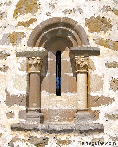 Ventanal del &aacute;bside