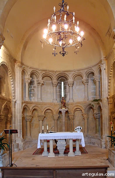 &Aacute;bside. Santa Mar&iacute;a de Siones . Joya del rom&aacute;nico en el Valle de Mena