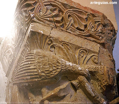 Capitel del arco triunfal. Iglesia de Becerril