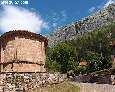 Precioso paisaje junto a la iglesia de Lafuente