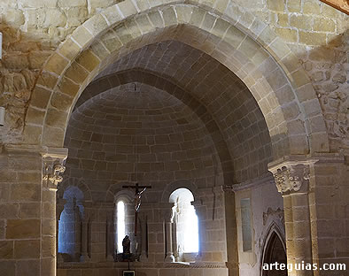Interior de la cabecera