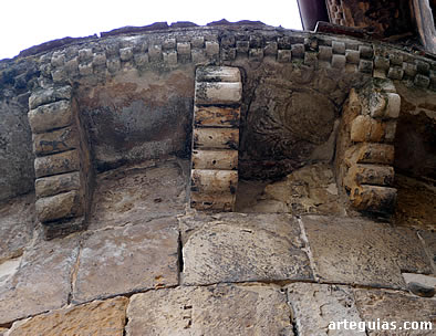 Modillones de rollos