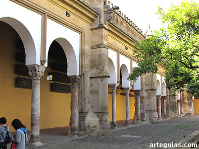 Patio de los Naranjos