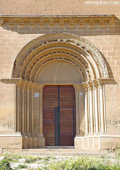 Puerta en el muro sur