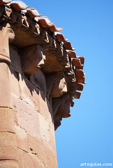 Valmala: detalle de la cabecera