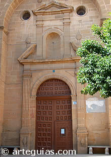 Portada de la iglesia parroquial de San Mart&iacute;n de Casalarreina