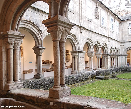 Claustro del Convento de San Francisco, en la actualidad empleado como parte del Museo Provincial